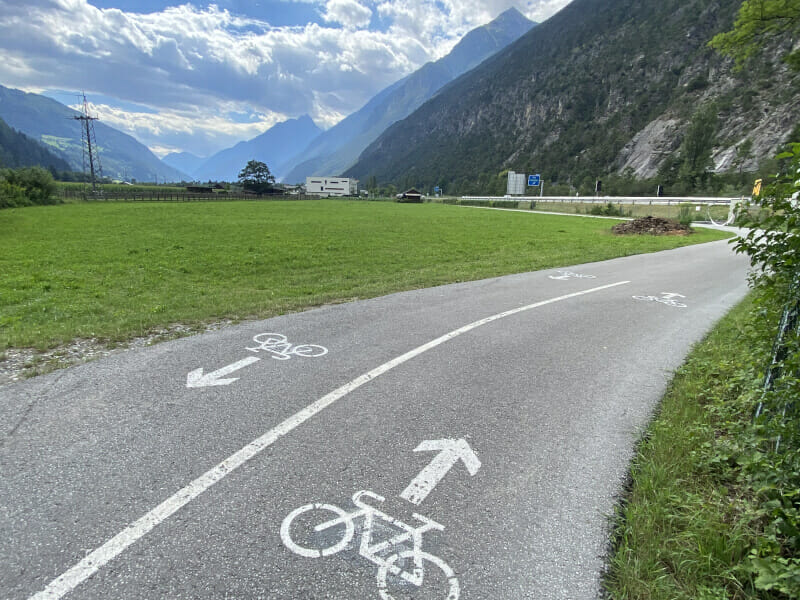 Innradweg zwischen Imst und Mils - Via Claudia Augusta Radweg.