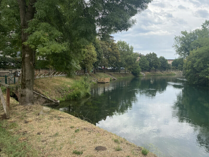 Fluss hinter Treviso - Via Claudia Augusta Radweg