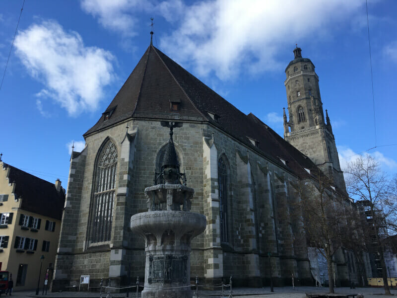 Nördlingen - Kirche - Schwäbische-Alb-Radweg.