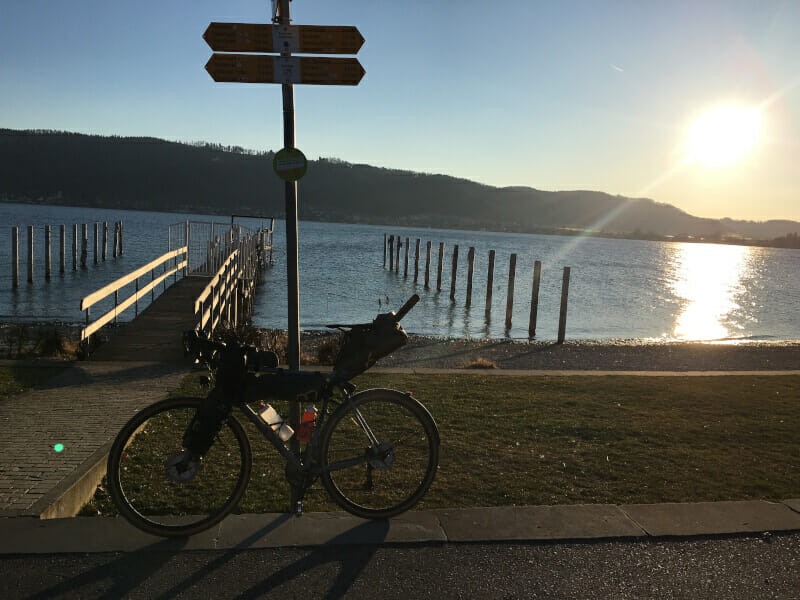 Ludwigshafen am Bodenseeradweg - Schwäbischer-Alb-Radweg. Mit Sonne und Gravelbike.