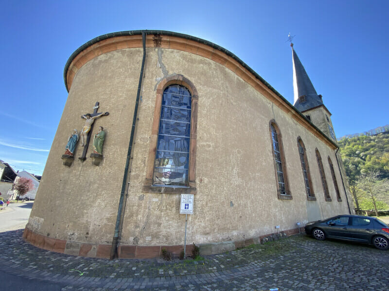 Kirche in Neumagen-Drohn - Moselradweg